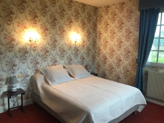 Demeure Des Carila Bed & Breakfast Heudebouville Екстериор снимка